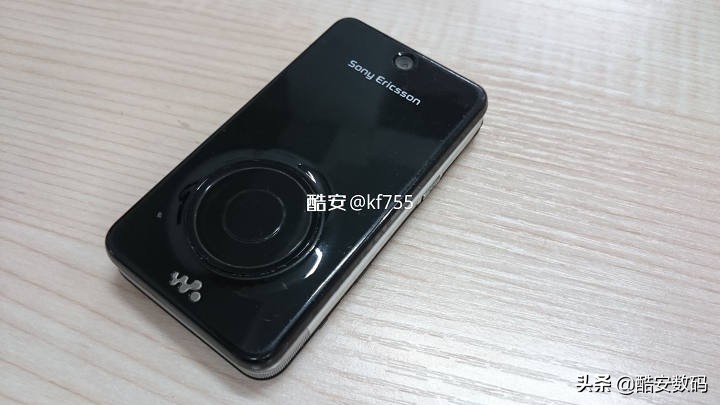 索爱walkman翻盖,索尼爱立信walkman翻盖