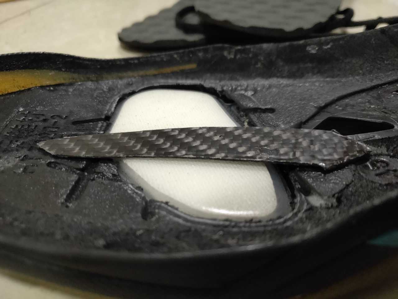 来了来了！你们要的羽毛球气垫球鞋改装教程来了