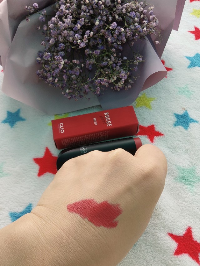 评价达人九月新起点宝BOX开箱视频来啦，又被种草了许多好物哦～