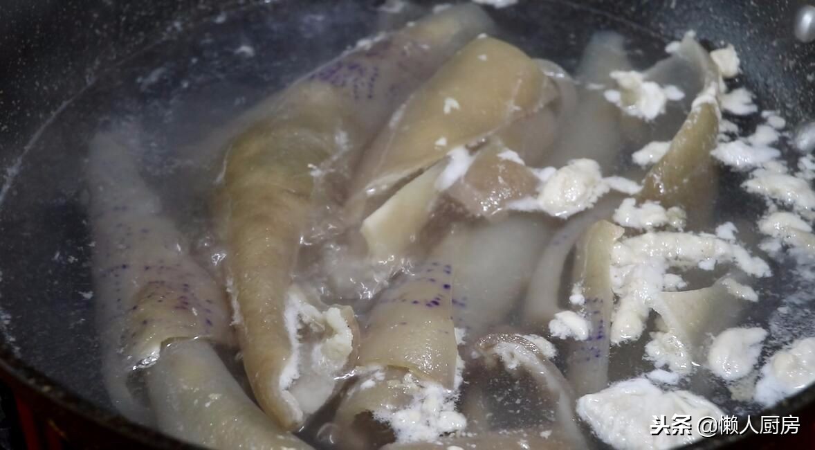 水晶皮冻的正确方法,水晶猪皮清冻的做法