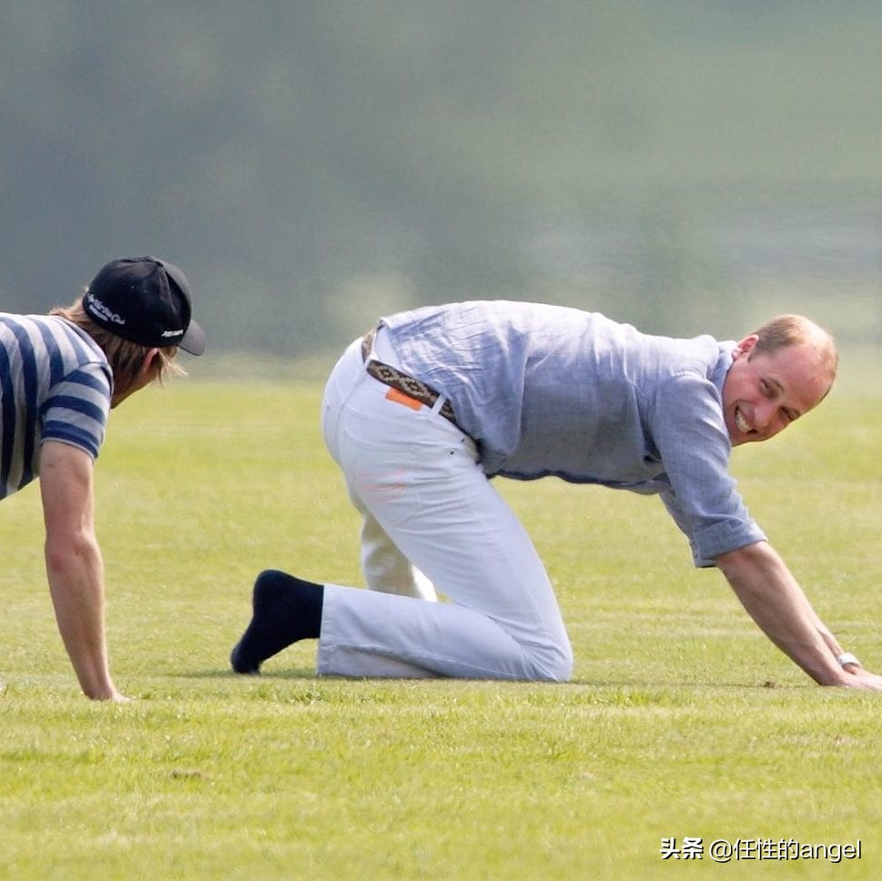 英国王室小王子搞怪,英国王室抢眼绿色高颜值王室成员