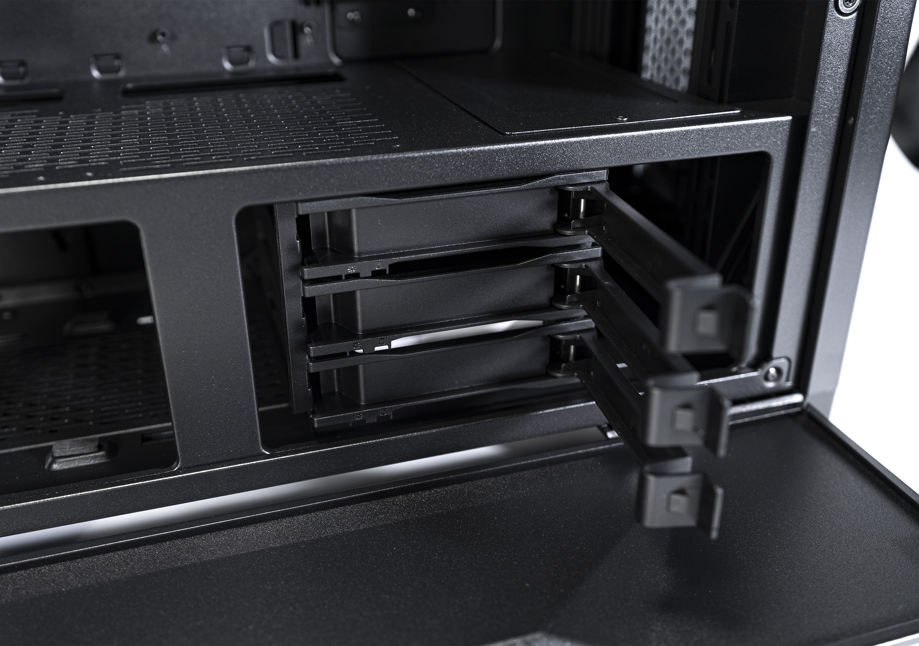 联力鬼斧机箱装机配件推荐,联力鬼斧机箱安装视频