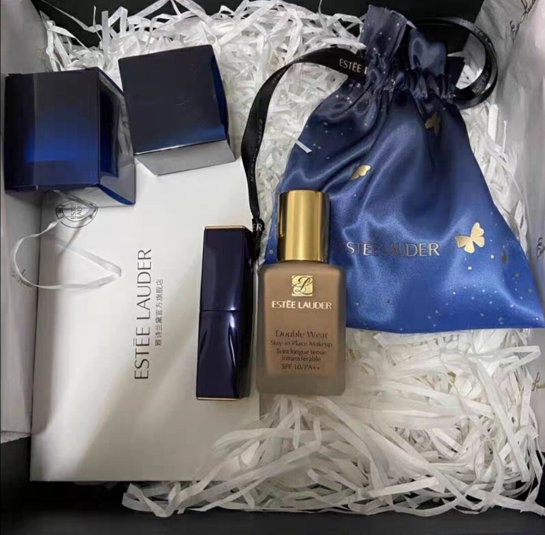 定妆喷雾雅诗兰黛,雅诗兰黛粉底液定妆喷雾