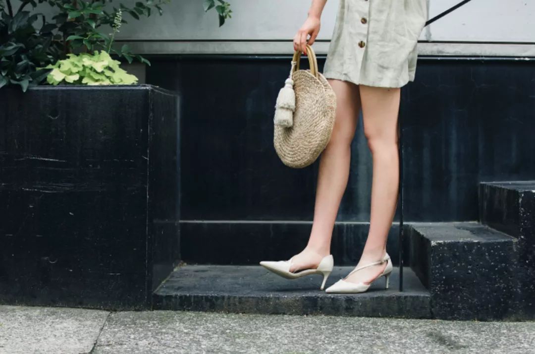 不会穿搭的姐妹正品店,日常一年四季都可以穿的百搭鞋