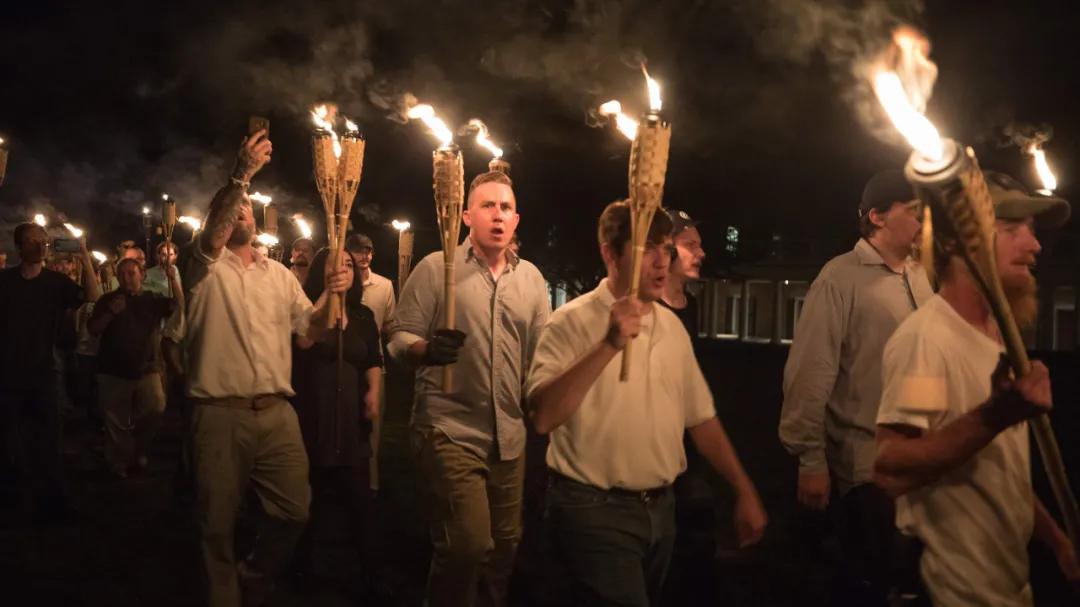 男人这辈子必穿的裤子,最经典的卡其裤是哪款