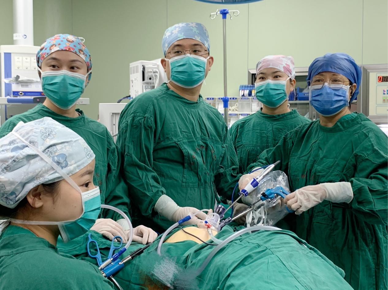 【技术】妇科无痕腔镜手术在南昌大学二附院妇产科成熟开展