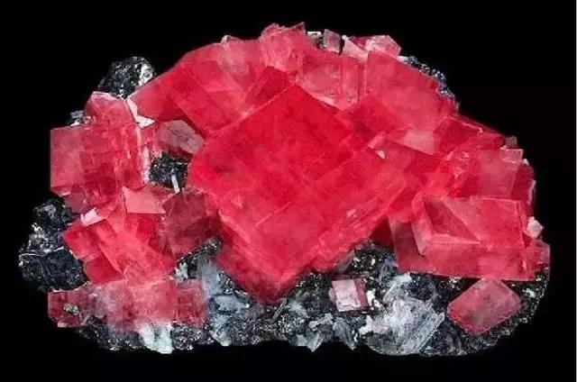 玉石的种类及鉴定标准图片,玉石的分类及鉴别图片