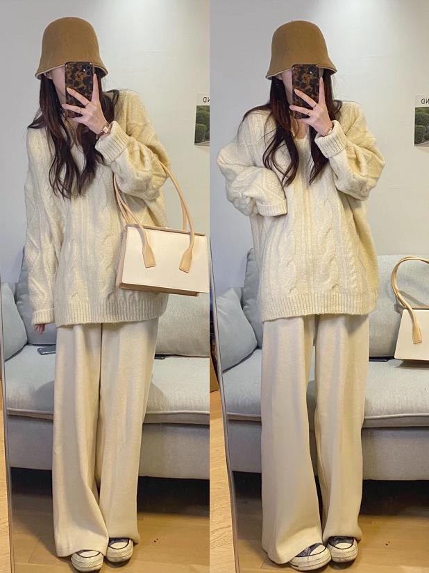 绿色毛衣显白还是蓝色毛衣显白,深蓝色毛衣配什么颜色上衣显白