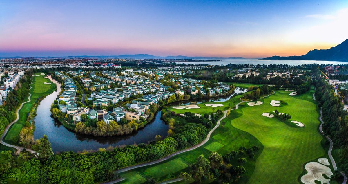 唐顿庄园日常生活,唐顿庄园奢侈生活