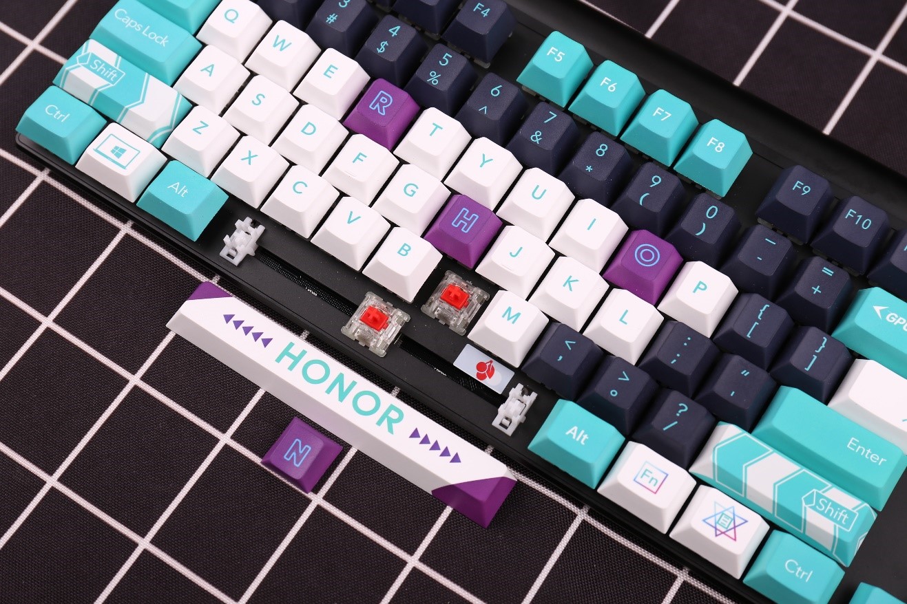 荣耀联名机械键盘怎么样,荣耀机械键盘推荐