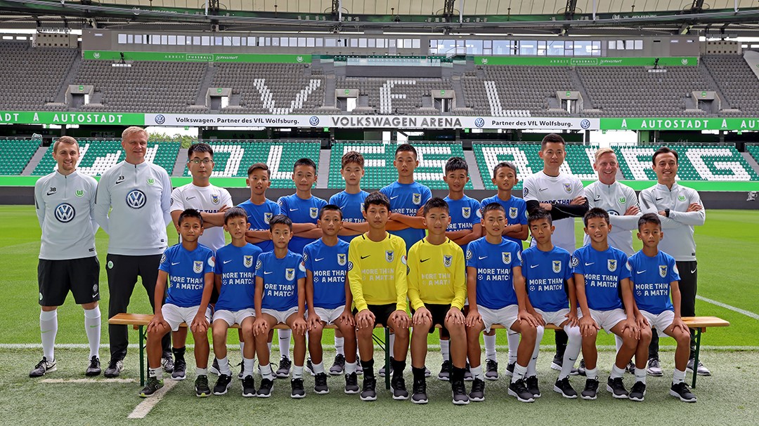 少年强则中国强牢记历史勇往直前,少年强则中国强足球联赛