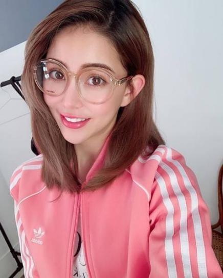 “空气刘海”退位了，今年流行这4种刘海，关晓彤、昆凌都上头了