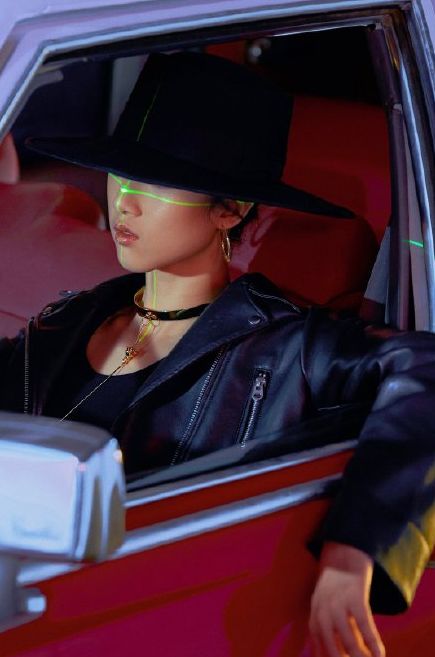 中式盘扣皮衣女刘雯,刘雯皮衣穿搭大合集