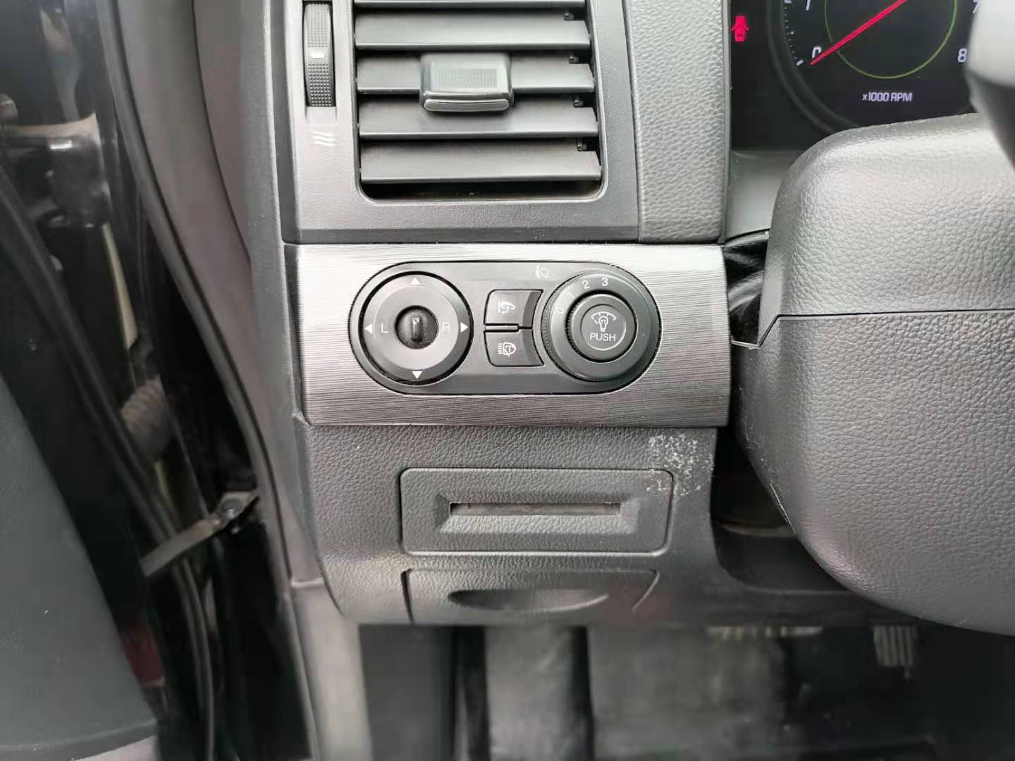 3.2排量四驱科帕奇,12年科帕奇5座2.4四驱自动最高配