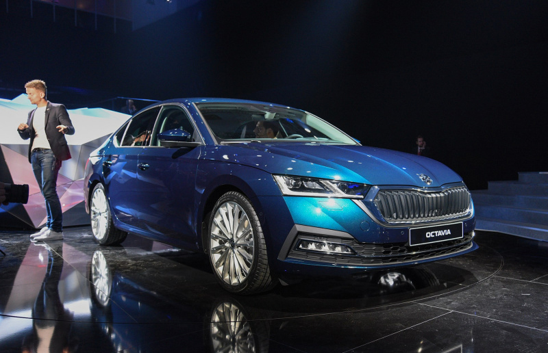 全新斯柯达明锐实车亮相,斯柯达明锐新款尾标