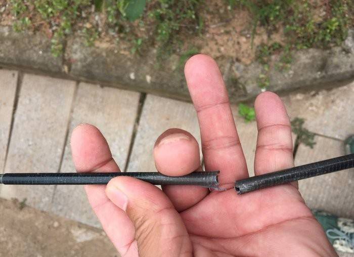 钓鱼把竿子拉断了,钓鱼竿子断了怎么补救