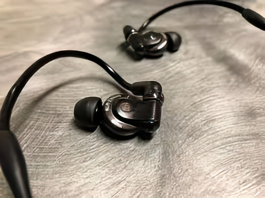 十大最佳音质入耳式耳机推荐,真正的入耳式耳机