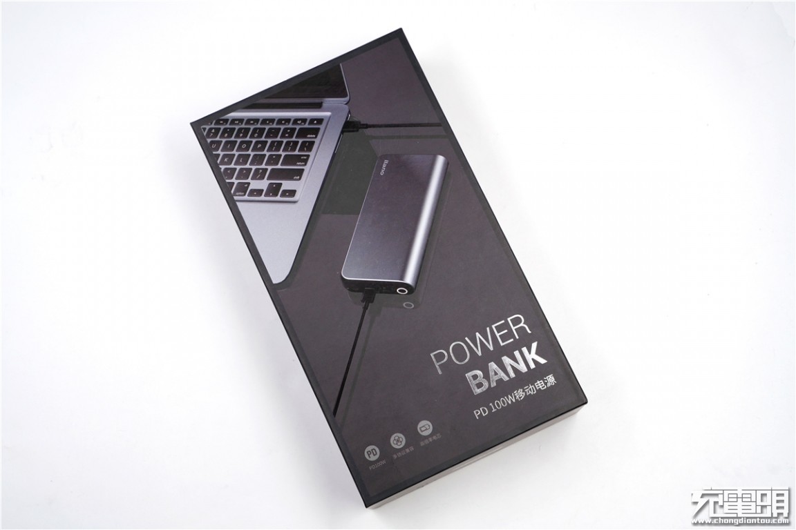 绿巨能22.5瓦充电器,绿巨能18w移动电源评测