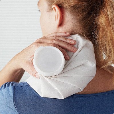 落枕怎么舒缓斜方肌,脖子落枕怎么简单快速解决