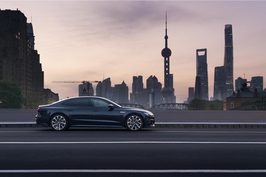 奥迪a7l55tfsi先行版试驾,3.0t的奥迪a7有多强