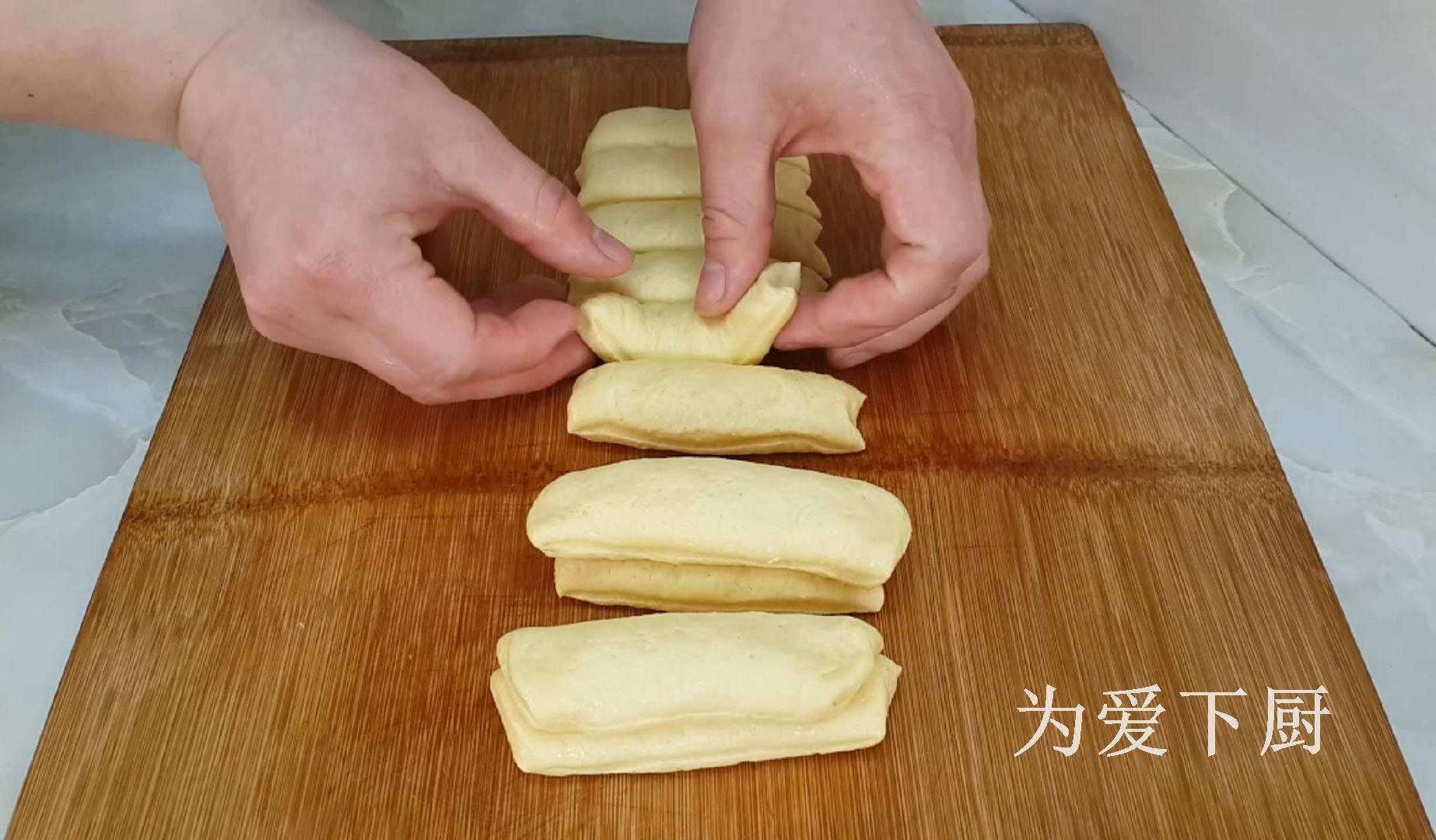 家庭制作玉米面小油条的制作方法,玉米面油条的家常做法简单又好吃