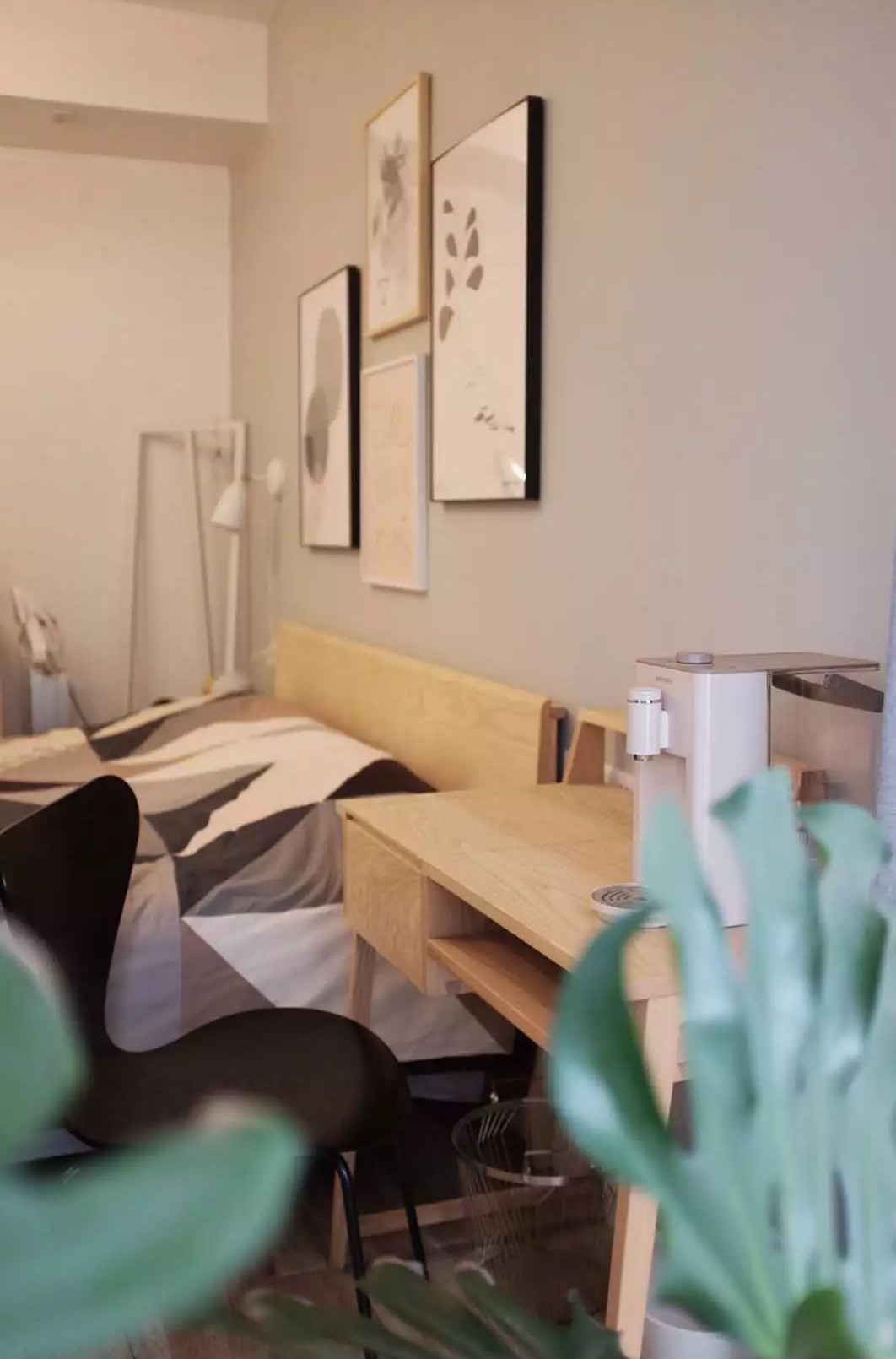 北欧简约风主卧婚房,小户型北欧风格婚房装修