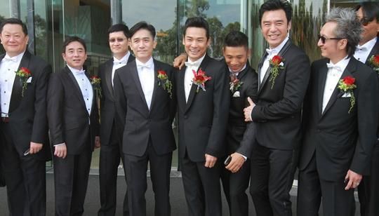 伴郎怎么避免争新郎风头,伴郎服怎么穿才不像服务员