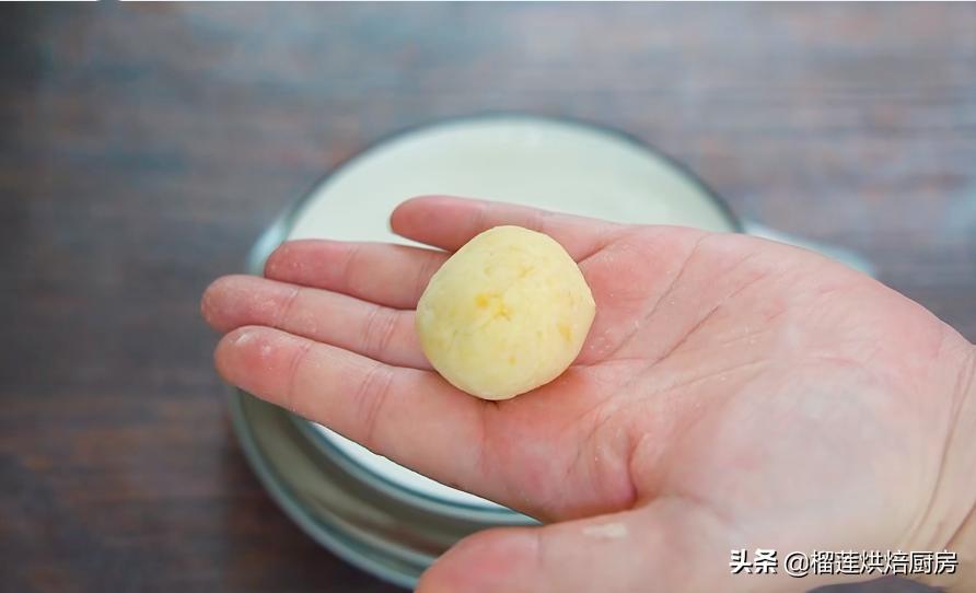 绿豆面自制绿豆饼,绿豆面怎么做出绿豆饼