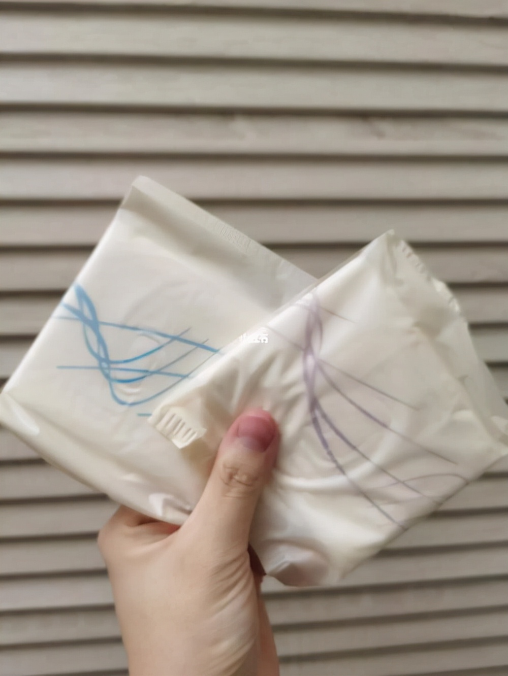 外国人用卫生棉条还是卫生巾,女性使用卫生棉条比卫生巾好吗