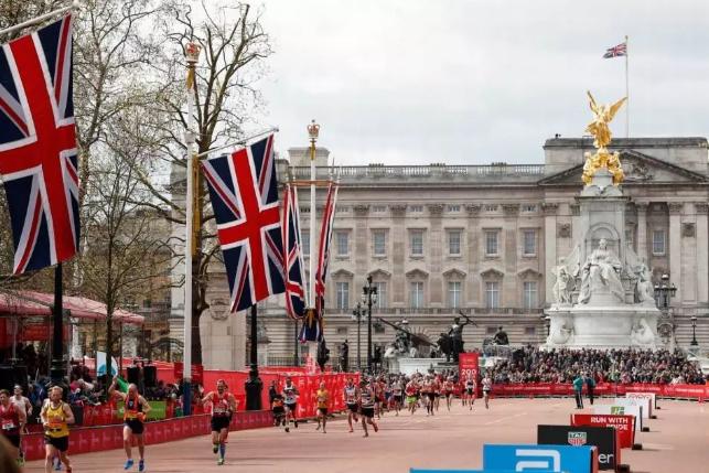 伦敦马拉松赛视频,伦敦马拉松半马时间