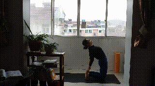 瑜伽轮式怎么做不腰痛,瑜伽轮式后腰疼