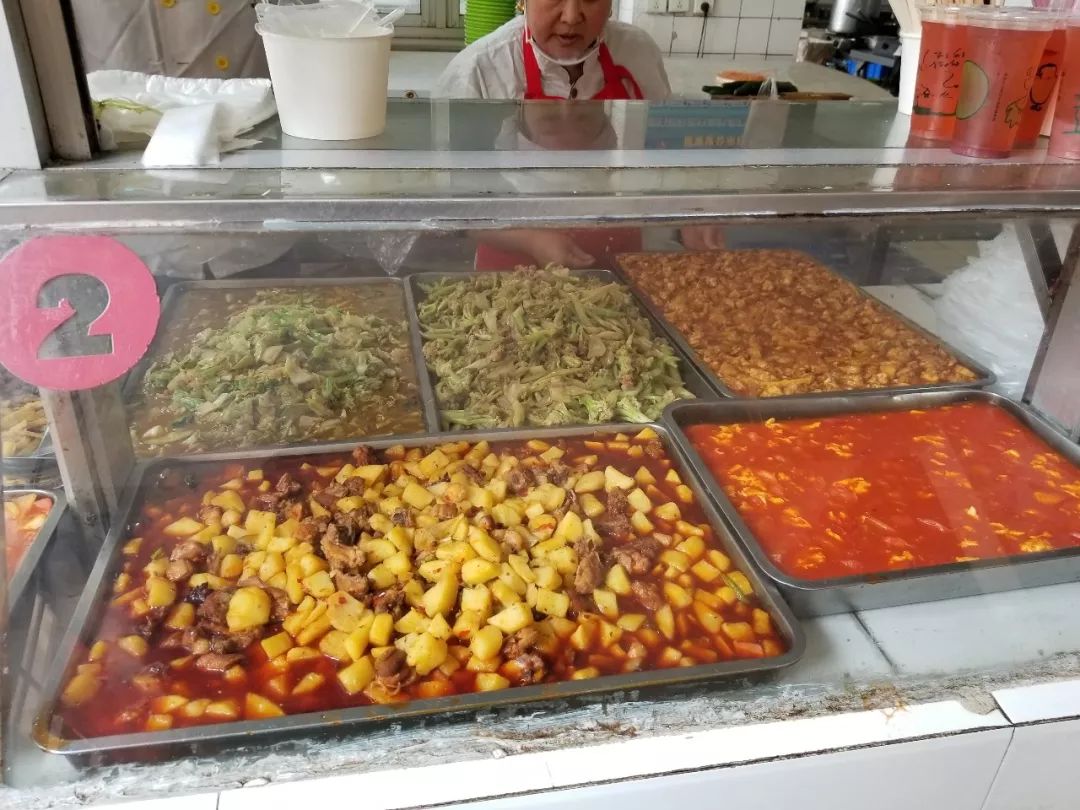 2021年郑州小升初择校必看的15所热门民办初中食宿情况集合