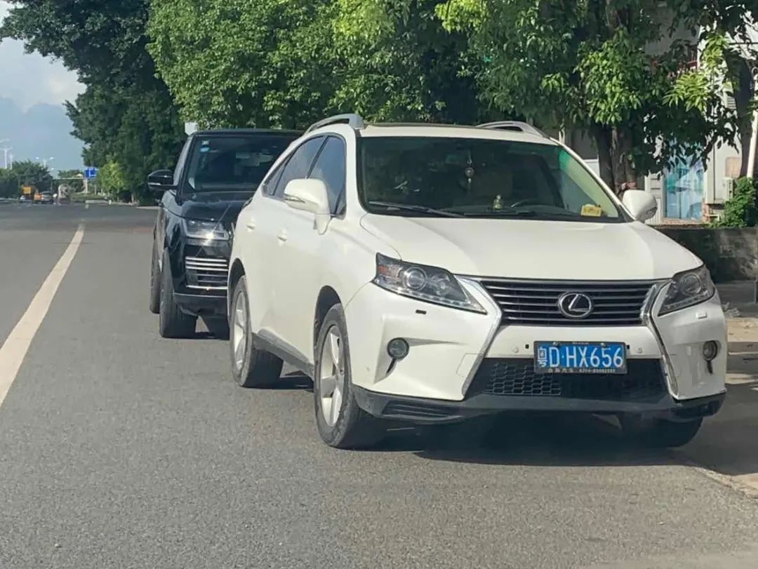 逆向停车名单及图片,曝光违法停车名单