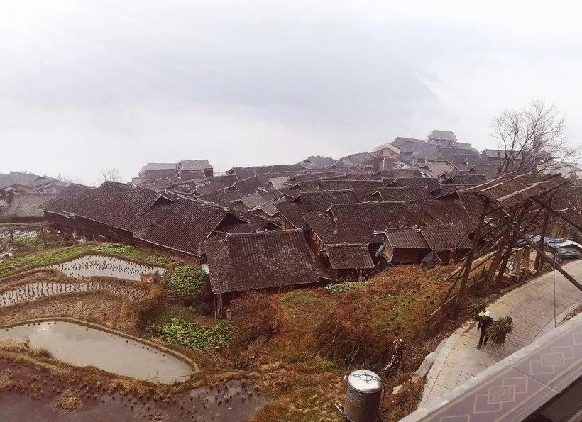 贵阳小伙骑摩托到拉萨,贵州小伙骑川崎去西藏