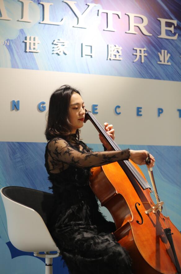 堪比宝马5系西诺德sinius牙椅世家口腔香格里拉医学中心开业亮剑