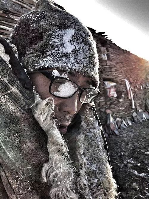 长得帅的人,事业都会成功!艺术家丁勇与他的冒险人生