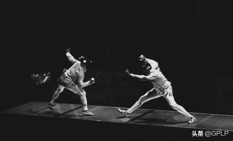 金蝶与用友比较分析,金蝶国际与用友