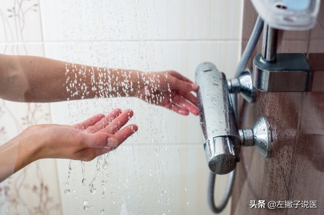 一般冬天几天洗一次澡最好,冬天多久洗澡一次合适中医