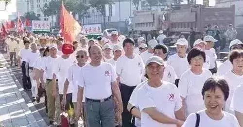 为什么香港人寿命最高,为何香港人寿命那么长
