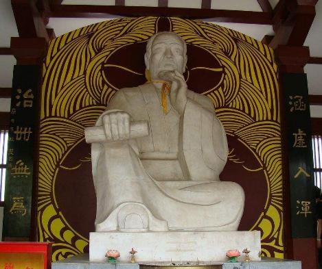 《庄子》中鲲鹏只是一只大鸟？解读其中之谜，格局的“进化论”