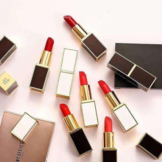 tf口红哪个色号最经典好看,tf红管16落樱甜情口红试色