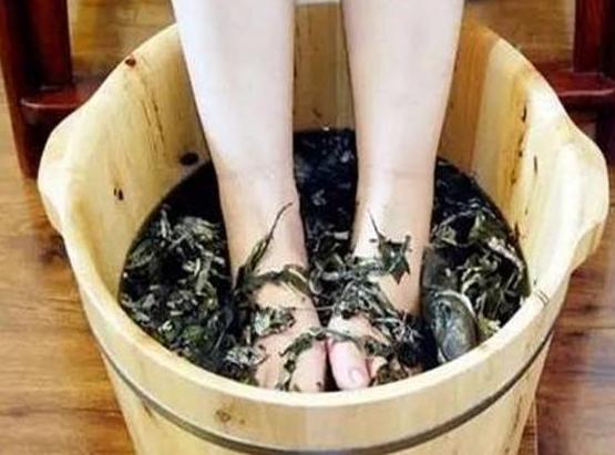 一边上火口腔溃疡，一边怕冷拉肚子手脚冰凉？3招搞定上热下寒