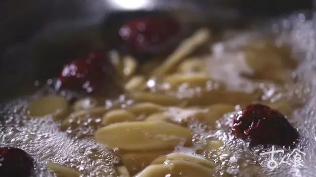 日本零下30多度的女生,日本妹子真的不怕冷吗