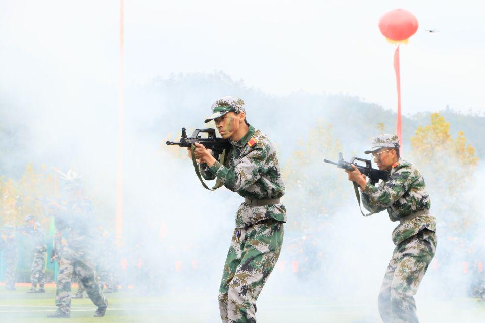 贵州大学科技学院2015级军训,贵州大学管理学院开学典礼