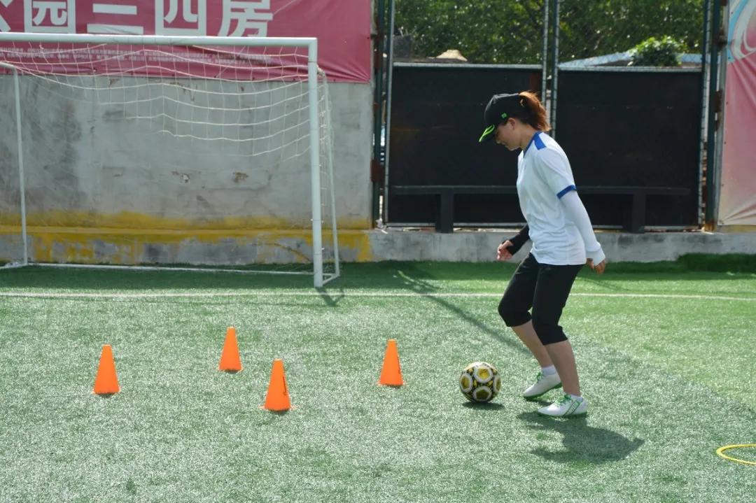 校园足球该如何快速发展1000字,校园足球发展目标及规划