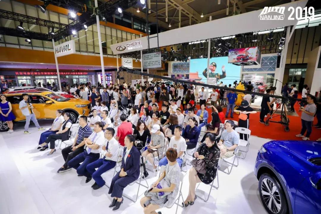 与国同庆扬帆起航,与国共庆视频