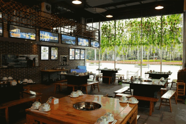 火锅店位置不好生意惨淡,火锅店生意不好如何破局