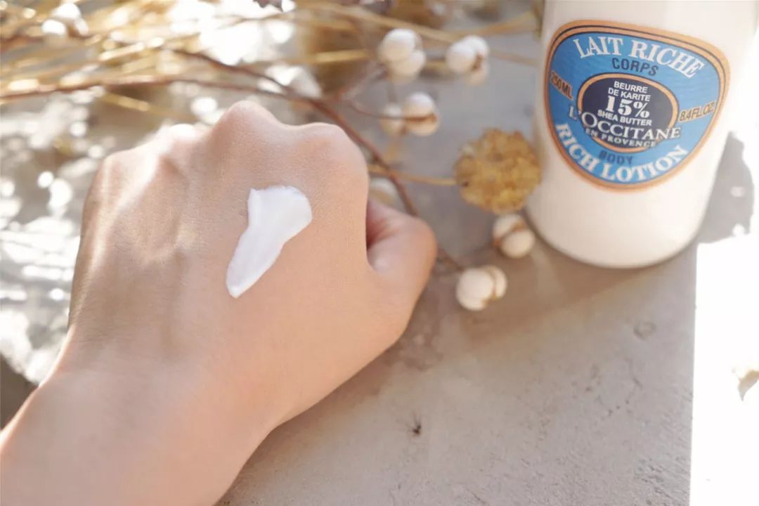 保湿滋润效果好的秋冬季面霜,这个秋冬让肌肤喝饱水