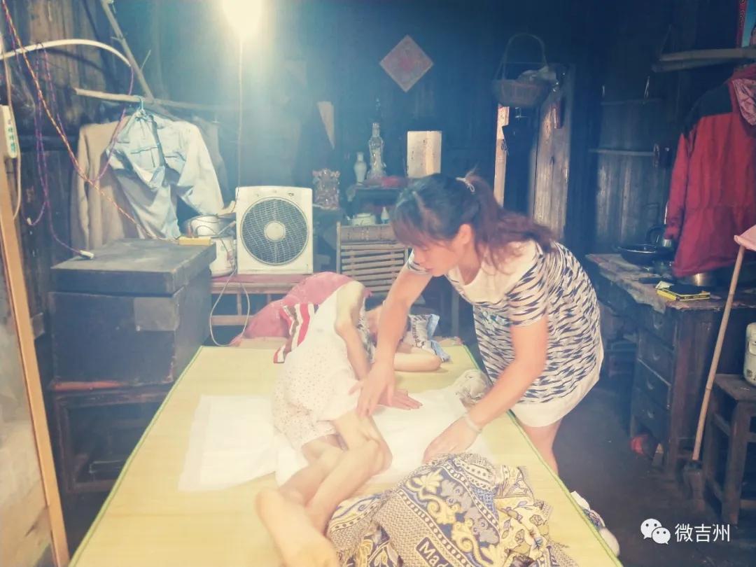 “社区居民都是我的家人”——记高峰坡社区女书记陈丽霞