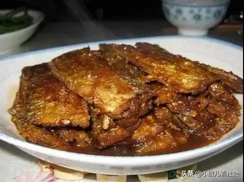 曾经，排大队也要吃上一口三毛八的带鱼